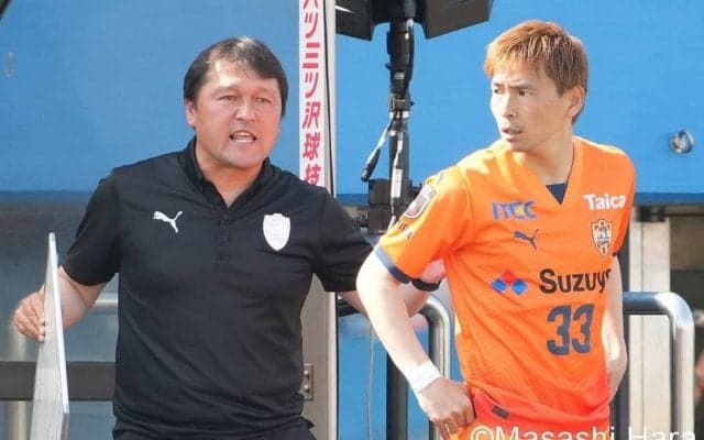 【J2「我慢」】首位・清水、横浜FCとの「矛盾対決」で黒星 MF乾復帰も横浜のロングボール＆圧力戦略に屈する(1)