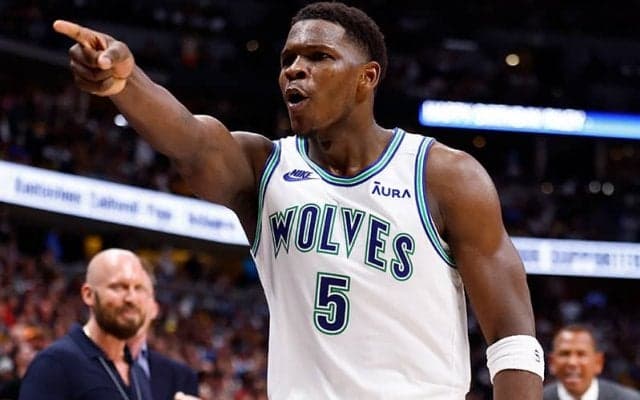 ウルブズが前年王者に鮮やかな逆転勝ち…NBAカンファレンス決勝進出チーム出揃う