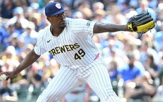 元巨人ビエイラが“事実上の戦力外”に　NPB最速166キロ右腕も…防御率5.64と苦戦