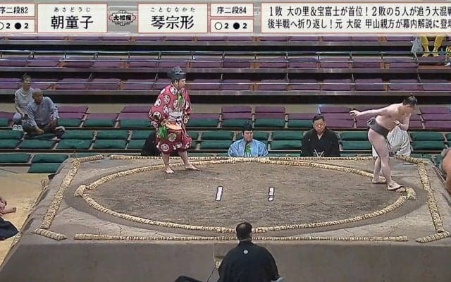 小兵力士、“58キロ差”力士を土俵下まで… 圧巻白星も「歩き方が女の子」「かわいい」直後の仕草にギャップ萌え