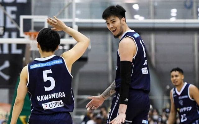 カイ・ソットの横浜BC期限付き移籍が終了…身長差48センチ“河村ソット”コンビで飛躍の兆し