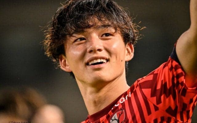 「めっちゃニコニコなツネ！」テニス界のスーパースターを前にした、欧州挑戦中の元J1鹿島選手のウキウキぶりが話題！「そら、ジョコビッチ会えたらこんなんなるわね笑」との声