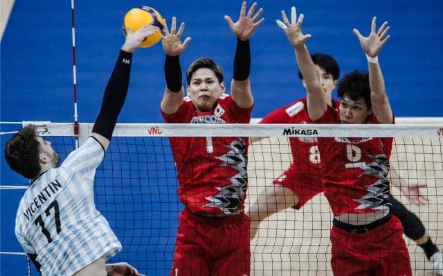 男子日本代表　初戦はアルゼンチンに逆転勝利