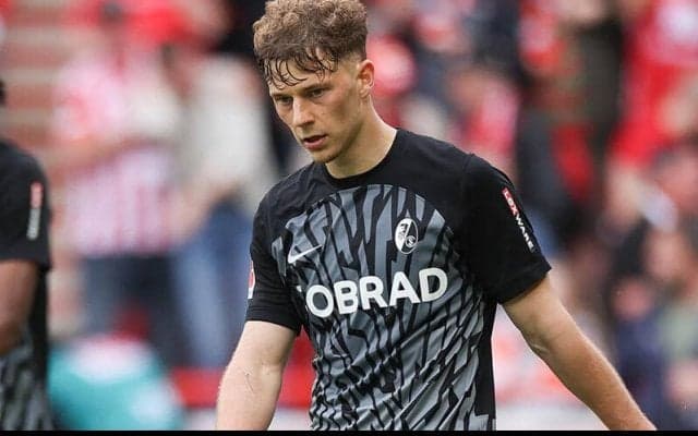 シュツットガルト、フライブルクの生え抜きMFカイテルを獲得