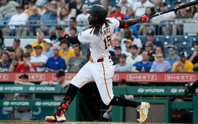 大谷翔平を圧倒する“怪物25歳”に騒然…「ヤバすぎる」　MLBトップの衝撃記録に「ワオ」