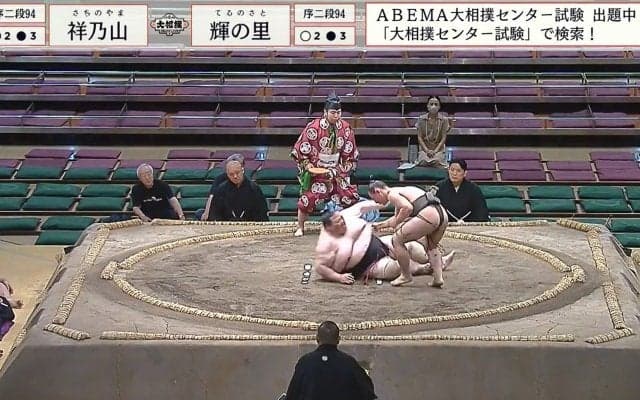 17歳の序二段力士、109キロ差の超巨漢をわずか“3秒”でゴロン 一瞬の妙技に「おぉ」館内どよめき