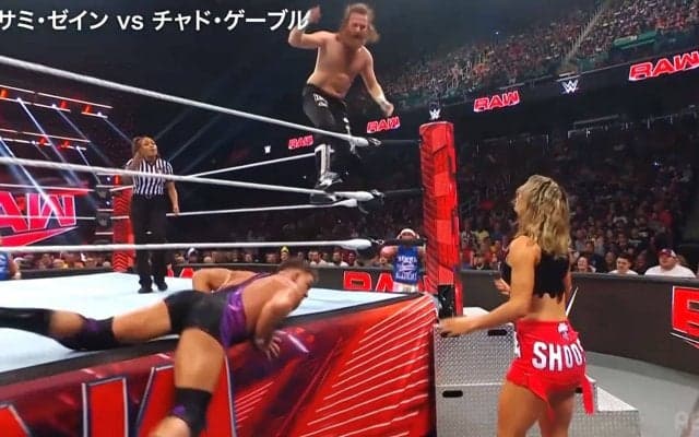 「美人レスラーの盾」発動に大ブーイング！ 衝撃の出来事に本人は愕然 「サイテーな男」波紋広がる