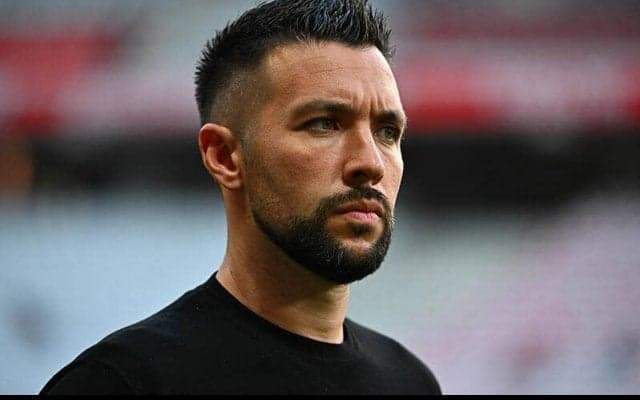 アヤックスがニースをEL出場に導いた35歳イタリア人指揮官ファリオーリを招へい