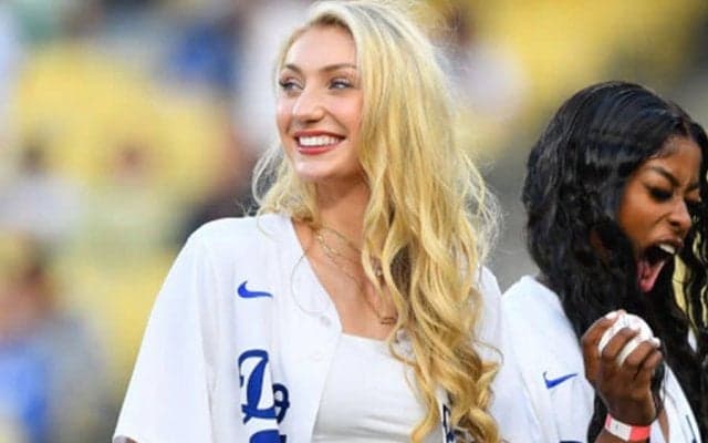 大谷翔平を笑顔にした美女「死ぬほど面白い」　軽快トークに米注目…底知れぬ魅力