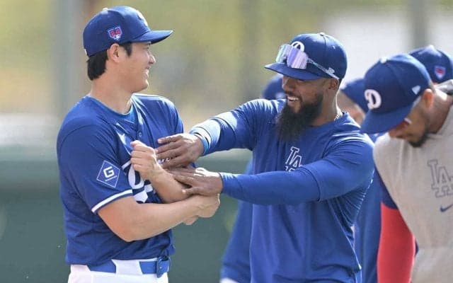【MLB】大谷翔平は「あご髭を生やす友人を尊敬」　ド軍同僚と見せる微笑ましい光景に地元メディアが脚光