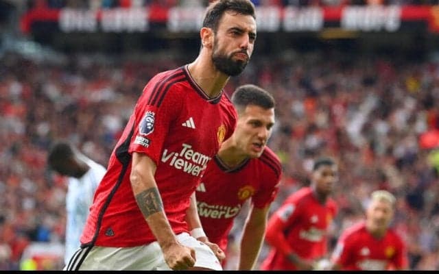 ユナイテッドのファン＆選手選ぶ年間最優秀選手賞、ポルトガル代表勢が占める！　ブルーノは3度目のサー・マット・バズビー賞に