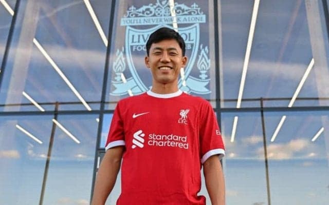 「焦燥的な買い物」と言われ…”屈辱”と”飛躍”を味わった1年で遠藤航は何を得たのか　激動のシーズンを振り返る