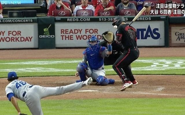 ドジャース戦であわや危険球のアクシデント　頭部スレスレ死球に相手打者は投手を“一睨”、ピリつく両軍…場内騒然