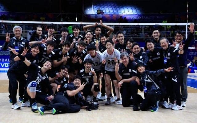 「まだ無敗！」男子バレー日本代表が“スリリングな試合”でキューバを撃破！ 逆転勝利に海外メディアも賛辞