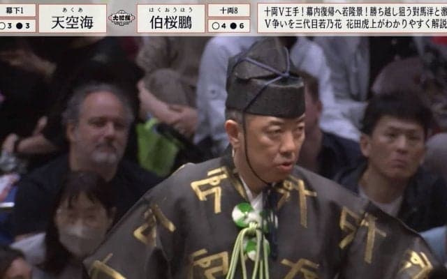 3度の立ち合い不成立で行司が力士に詰め寄り厳重指導 勝ちたい気持ちが焦りを生んだか…「おいおい」「どうした？」館内騒然