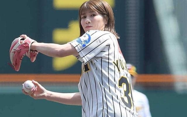 吉田沙保里さんの山なり投球は「捕手に怪我させないため」　反響止まぬ“最強イジり”