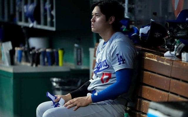 沈黙のロッカー、指揮官から漏れたため息と本音　5年ぶり屈辱…大谷翔平に求められる責任