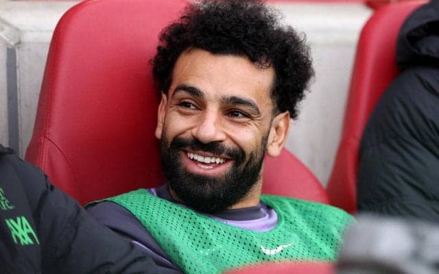 「なぜ!?」「誰かと思った」トレードマークの“アフロ”はどこへ!? サラーが大胆イメチェンし話題に「スロット効果？」