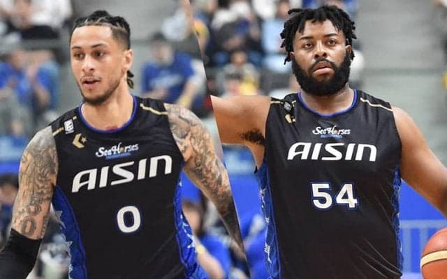 三河がザック・オーガストとダバンテ・ガードナーの契約継続を発表…新体制を支えたセンター2名が来季もプレー