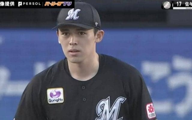 そりゃ振っちゃうよ！佐々木朗希のエグすぎる“魔球”フォークに打者も腰砕け…　好調・日本ハム打線に“12K斬りリベンジ”を果たした瞬間