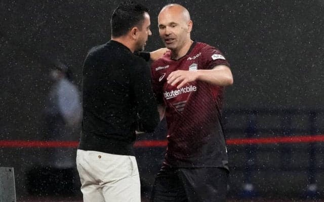 イニエスタがバルサを離れる元相棒・チャビ監督へメッセージ「よくやった、友よ」