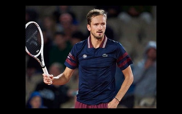  メド 全仏OP2年ぶり初戦突破 