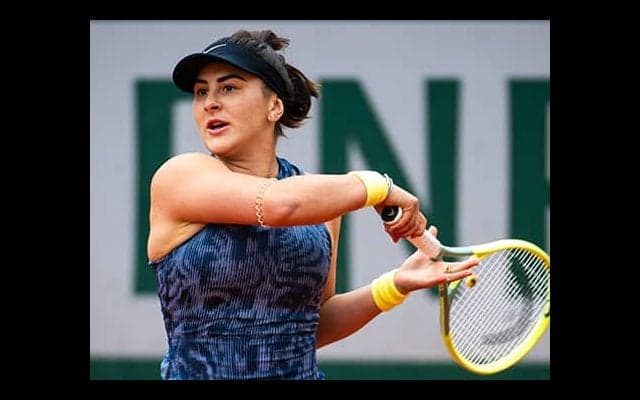  復活の元女王 10ヵ月白星で初戦突破 