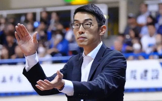 B1滋賀が前長崎の前田健滋朗HCと複数年契約「最高の景色を」“塩のようなリーダー”手腕に期待