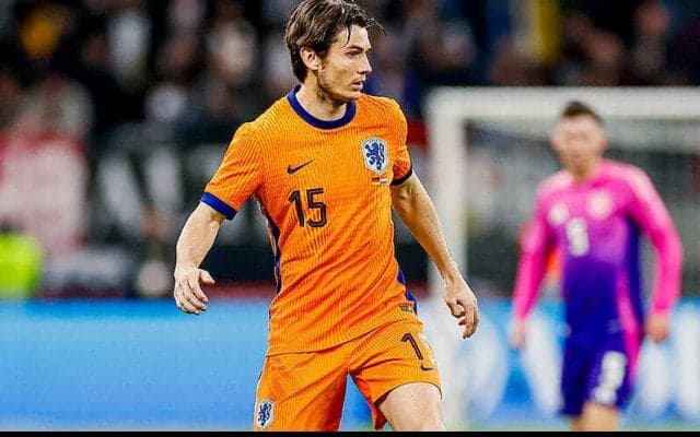 負傷のデ・ローンがユーロ欠場明かす…「これほど浮き沈みのある一週間があるとは…」