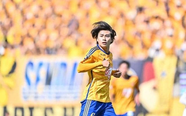 【J2仙台で成長する、J1川崎の若武者2人の現在地(1)】松井蓮之が「経験も大事ですけど、負けはできるだけ経験したくない」と語る責任感。さらに見据える“次”とは