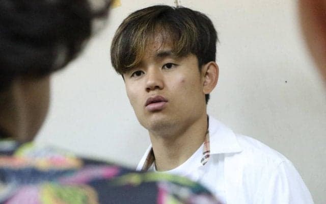 「クセ強いな」「真剣な顔で受け答えしてるの草」東京V戦控える久保建英、“解説”の菅原由勢が投げかけた質問は？ 久保は「初めまして」と反応