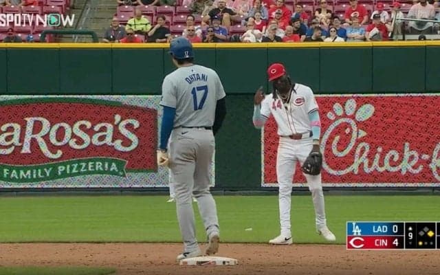 球場騒然！ 大谷翔平、まさかの走塁で“異変”が起きた…！？ 相手野手のリアクションが話題に 「笑うしかない」「本当に実在するのか？w」