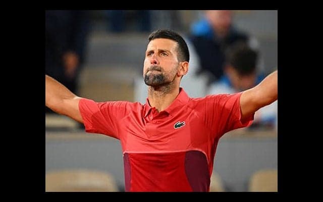 ジョコビッチ 20年連続で全仏OP初戦突破