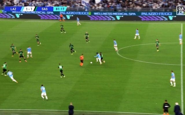 “上手くて強い”鎌田大地らしさが全開！ 鋭いターン→ゴリゴリのドリブルで違いを作った一部始終「ラツィオに残って欲しいな」