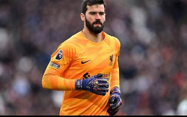 リバプールの守護神アリソンにサウジアラビアから関心、すでに選手には巨額オファーか