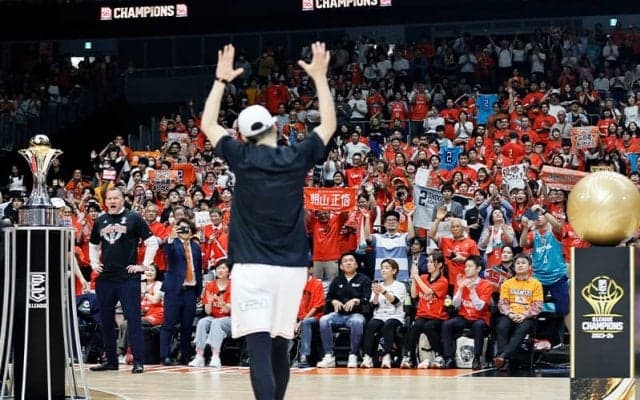 決戦直前に“ファンの笑顔”で一致団結「カープやサンフレに負けたくない」広島は感謝のB初優勝