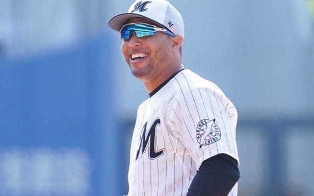 “偉人”が復活…ロッテへ「愛してる」　打率.347＆OPS1.240に衝撃「枠1つ余ってますよ？」