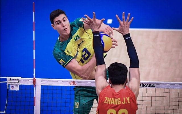 JT広島　アメリカ代表コーチのハビエル・ウェベルが監督に就任、キューバのオレオル・カメホとブラジルのフェリペ・ロケが加入