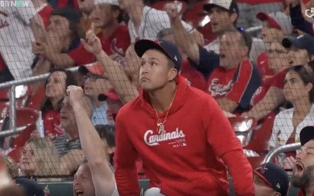 一体、何が起きた…！？ ヌートバー、ベンチから突然飛び出した…！ ヤバすぎるリアクションが話題に　ファン騒然 「人格者だな」「元気すぎるだろｗ」