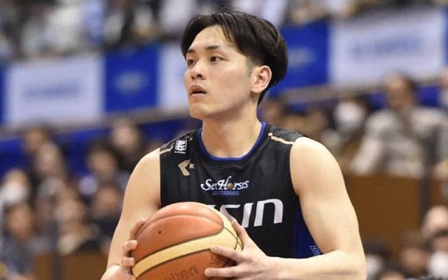 三河が久保田義章との契約継続を発表…移籍2年目へ「最終目標の優勝まであと6つ」