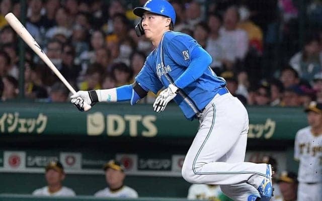 FA加入の“二刀流”は「センスの塊」　甲子園騒然の技あり打…新庄監督の「采配えぐい」