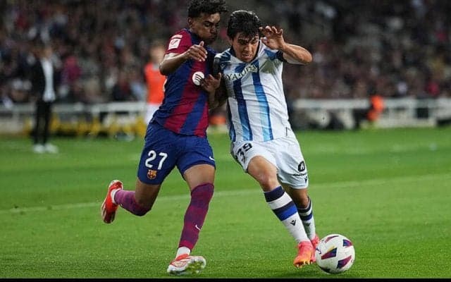 ソシエダ、ベネズエラ代表DFアランブルと2027年まで契約延長