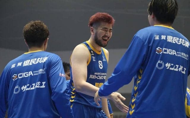 滋賀の川真田紘也がMIPを受賞「これからもワイワイしていって、Bリーグを盛り上げたい」