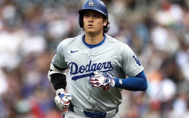 大谷翔平は「二刀流」を続行すべきか？密着記者が見た”自分らしさ”を貫く偉才の”覚悟”