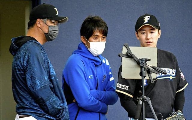 10年目の斎藤佑樹を襲ったプロ野球人生最大の悪夢 「ファイターズが契約してくれる以上は自分にできることをやるしかない」