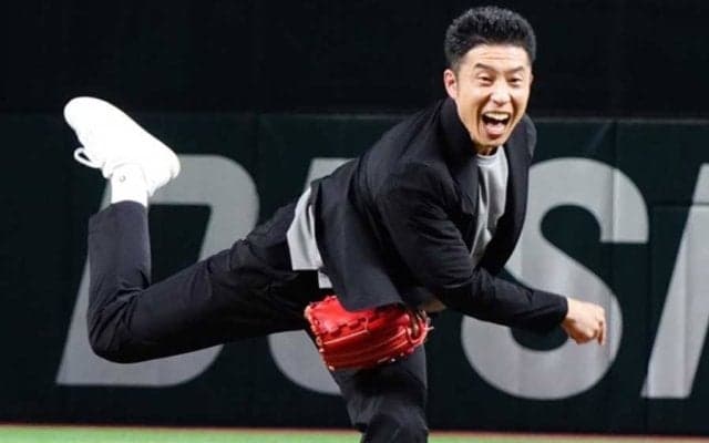 なかやまきんに君が始球式も…“異例”の筋肉披露せず　スーツ脱がず「プレッシャーが…」