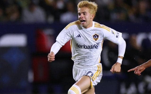 元バルサのリキ・プッチがLAギャラクシーと2027年まで契約延長…吉田麻也＆山根視来と好調のチームを牽引