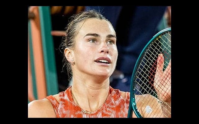  女王の涙に 世界2位「理解できる」 