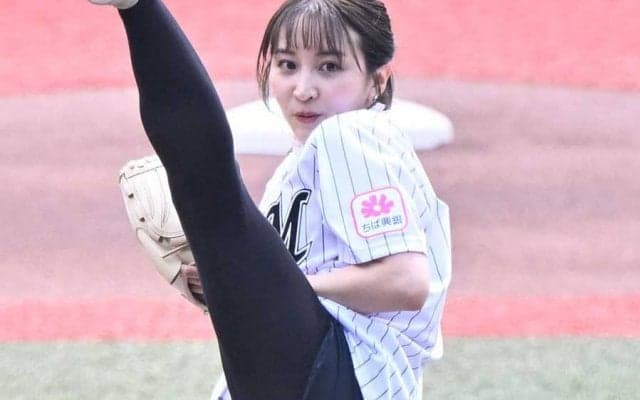 「安定のかわいさ。って、脚すご！」天まで上がる足に衝撃　軟体女子アナの「I字開脚」