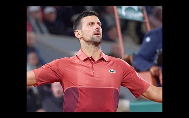 ジョコ 深夜の死闘制し全仏OP16強